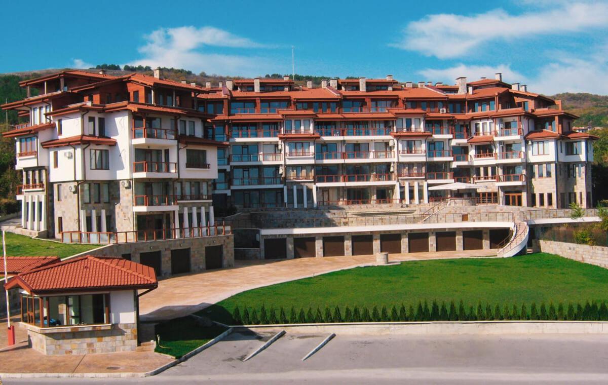 Апартамент За Гости Влади В Комплекс Garden Palace Baltsjik Eksteriør bilde
